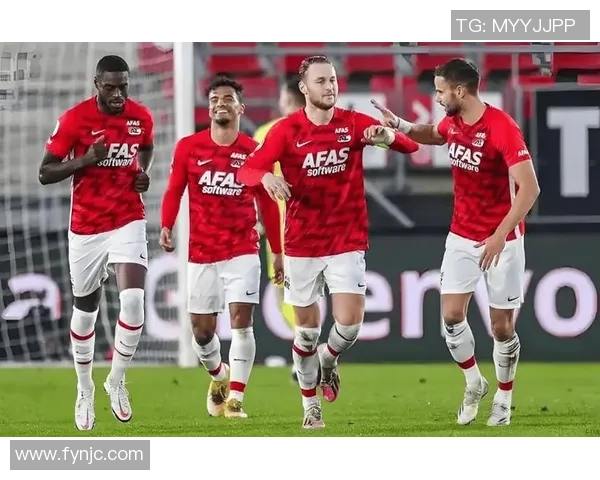 登博思与阿尔克的激烈对决展现足球魅力与团队精神的巅峰对抗